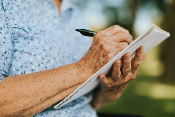 When Is it right for Seniors to Write an Ethical Will | Vernon Homes